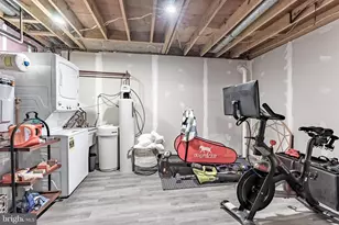 2045 Winged Foot Ct, Reston, VA 20191 - Photo 47