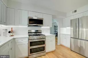 929 Holly Creek Dr, Great Falls, VA 22066 - Photo 7