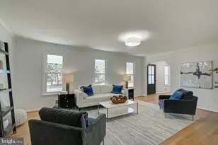 929 Holly Creek Dr, Great Falls, VA 22066 - Photo 3