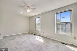 3032 Braxton Wood Ct, Fairfax, VA 22031 - Photo 15