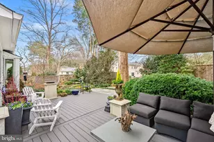 8527 Pappas Way, Annandale, VA 22003 - Photo 7