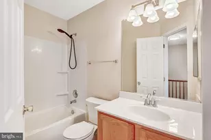 6240 Frosty Winter Ct, Centreville, VA 20120 - Photo 25