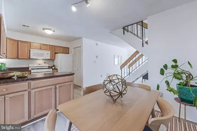 12154 Captiva Court, Reston, VA 20191 - Photo 11