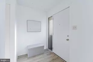 12154 Captiva Ct, Reston, VA 20191 - Photo 3