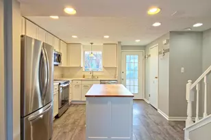 1640 Fieldthorn Dr, Reston, VA 20194 - Photo 3