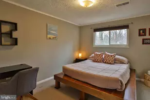 8518 Forest St, Annandale, VA 22003 - Photo 29