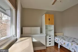 8518 Forest St, Annandale, VA 22003 - Photo 9