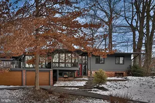 8518 Forest St, Annandale, VA 22003 - Photo 47