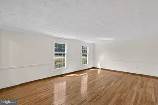 1153 Kettle Pond Ln, Great Falls, VA 22066 - Photo 3