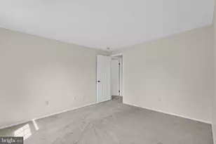 1153 Kettle Pond Ln, Great Falls, VA 22066 - Photo 35