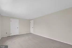 1153 Kettle Pond Ln, Great Falls, VA 22066 - Photo 31