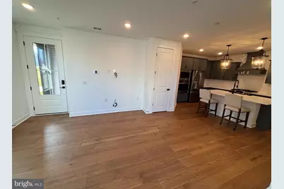 4841 Bauhaus Square, Chantilly, VA 20151 - Photo 3