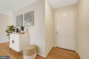 3802 Green Ridge Ct, Fairfax, VA 22033 - Photo 3