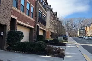 9265 Wood Violet Ct, Fairfax, VA 22031 - Photo 5