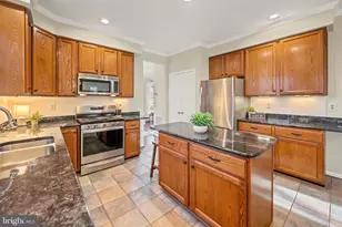 13100 Rockpointe Ct, Clifton, VA 20124 - Photo 7