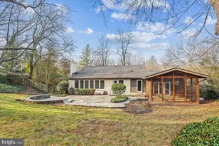 6154 Beachway Dr, Falls Church, VA 22041 - Photo 3