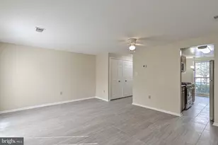 5934 Grisby House Ct, Centreville, VA 20120 - Photo 5