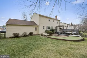 8104 Viola St, Springfield, VA 22152 - Photo 23
