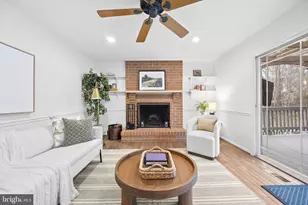 8104 Viola St, Springfield, VA 22152 - Photo 17