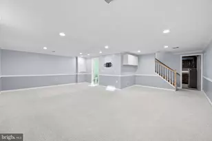 8104 Viola St, Springfield, VA 22152 - Photo 43