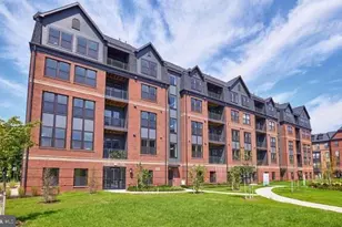 3925 Fair Ridge Dr, Fairfax, VA 22033 - Photo 1