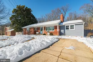 6726 Bostwick Dr, Springfield, VA 22151 - Photo 5