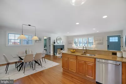 6726 Bostwick Drive, Springfield, VA 22151 - Photo 11