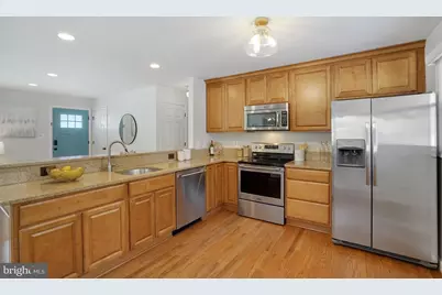 6726 Bostwick Drive, Springfield, VA 22151 - Photo 17