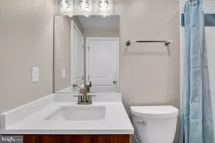 10135 Sassafras Woods Ct, Burke, VA 22015 - Photo 31