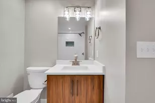 10135 Sassafras Woods Ct, Burke, VA 22015 - Photo 23