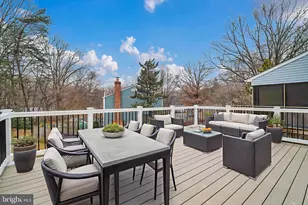 10135 Sassafras Woods Ct, Burke, VA 22015 - Photo 5