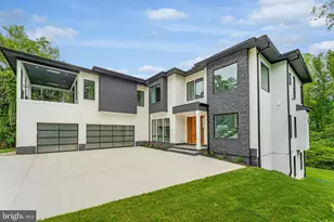 1434 Waggaman Cir, McLean, VA 22101 - Photo 3