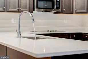 13504 Innovation Station Loop, Herndon, VA 20171 - Photo 19