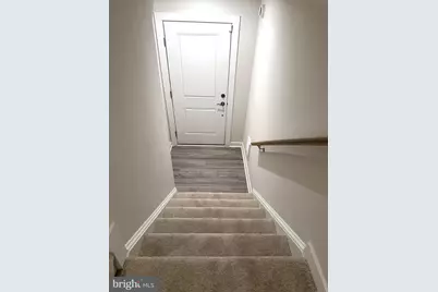 14130 Gypsum Loop, Chantilly, VA 20151 - Photo 5