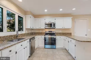 11620 Old Brookville Ct, Reston, VA 20194 - Photo 15