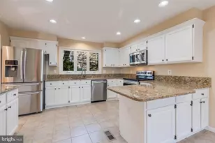 11620 Old Brookville Ct, Reston, VA 20194 - Photo 11