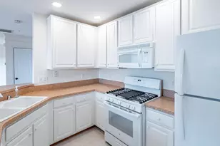 12755 Fair Crest Ct, Fairfax, VA 22033 - Photo 7