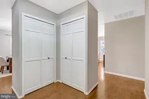 13128 Moss Ranch Ln, Fairfax, VA 22033 - Photo 11