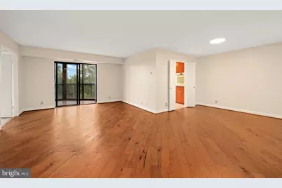 5904 Mount Eagle Drive #510, Alexandria, VA 22303 - Photo 3