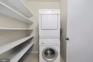 5904 Mt Eagle Dr, Alexandria, VA 22303 - Photo 23