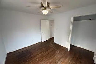 9704 Blake Ln, Fairfax, VA 22031 - Photo 17