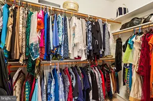 11046 Heathland Dr, Oakton, VA 22124 - Photo 51