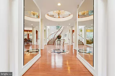 11046 Heathland Drive, Oakton, VA 22124 - Photo 7