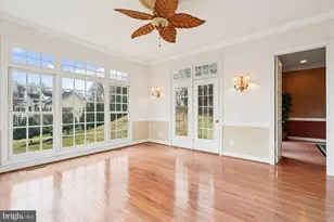 11046 Heathland Dr, Oakton, VA 22124 - Photo 31