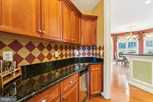 11046 Heathland Dr, Oakton, VA 22124 - Photo 21