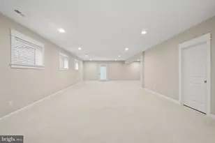 6712 Dean Dr, McLean, VA 22101 - Photo 55