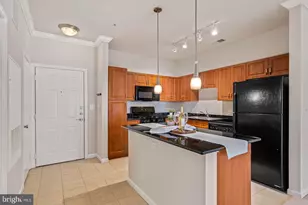 12956 Centre Park Cir, Herndon, VA 20171 - Photo 5