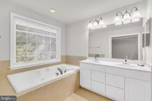 9249 Laurel Ridge Crossing Rd, Lorton, VA 22079 - Photo 29