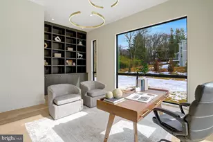 8302 Robey Ave, Annandale, VA 22003 - Photo 37