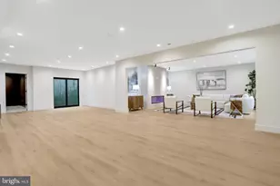 8302 Robey Ave, Annandale, VA 22003 - Photo 97